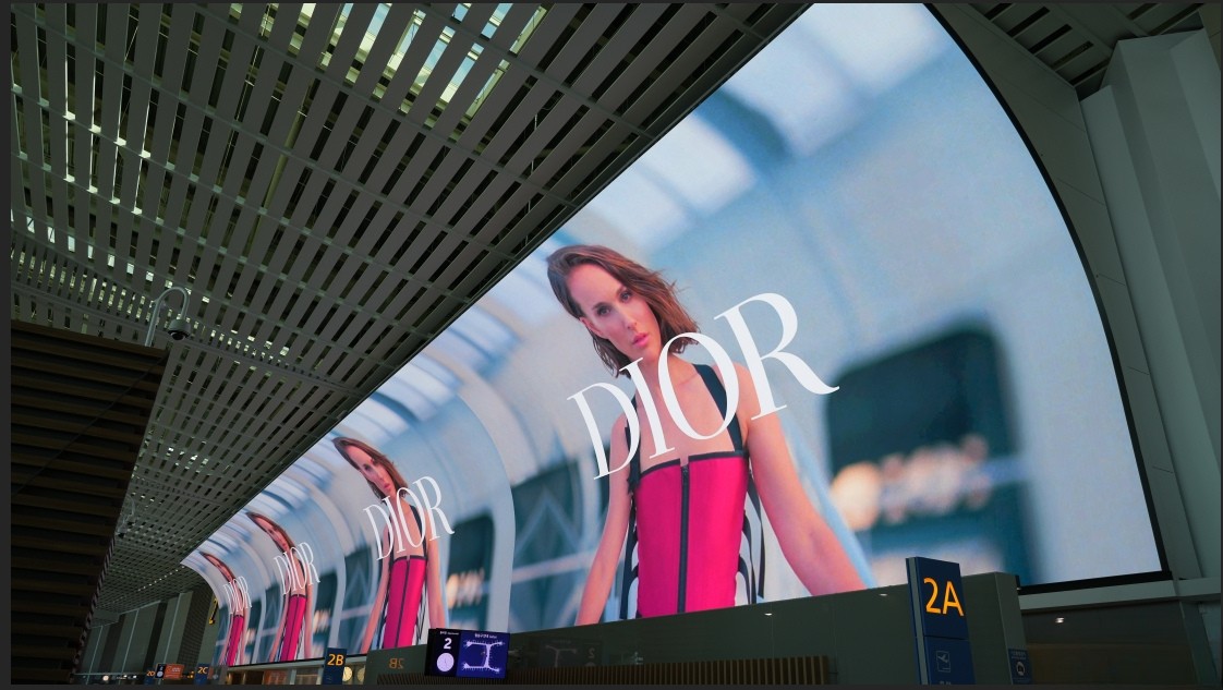 디올, 인천국제공항을 럭셔리 ‘빛의 런웨이’로 물들이다. 